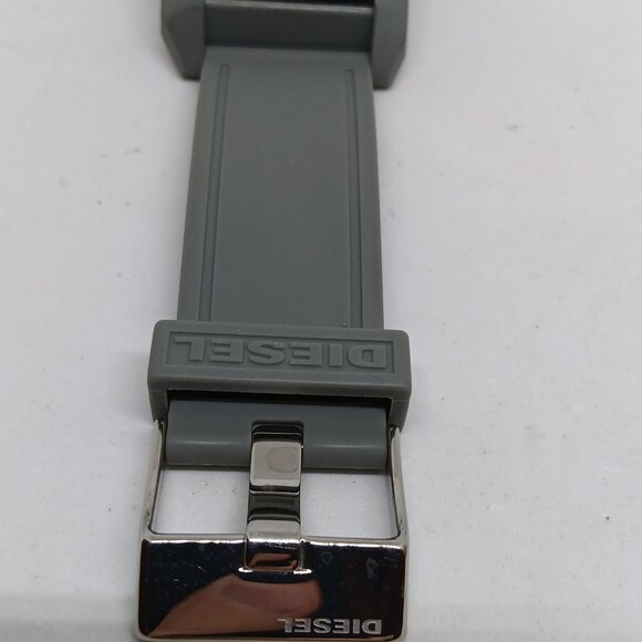 RARE Diesel DZ-7163 Men's 36mm x 48mm Red LED Gray Silicon Watch - Picture 9 of 11